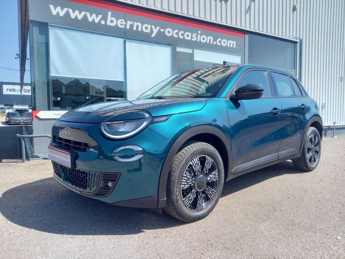 Fiat 600 2025 T-Gen 3 1.2 Hybrid 145 Step 2 DCT6 Pop
